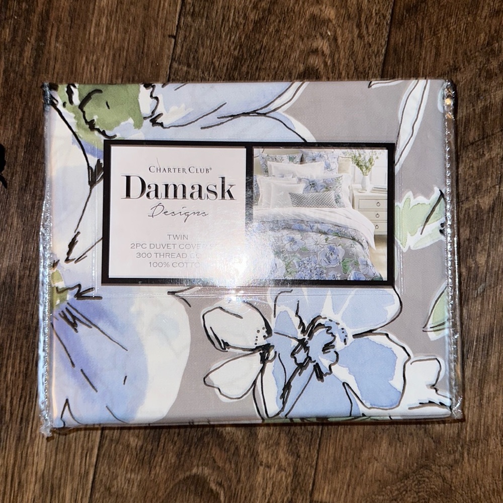 Twin Damask Duvet Cover New